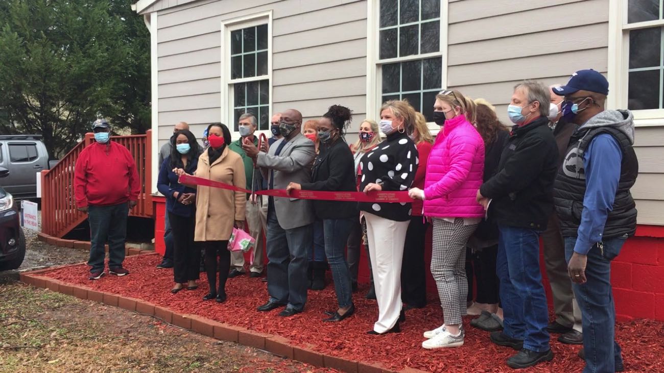 Ribbon cutting at the AOP Training Academy